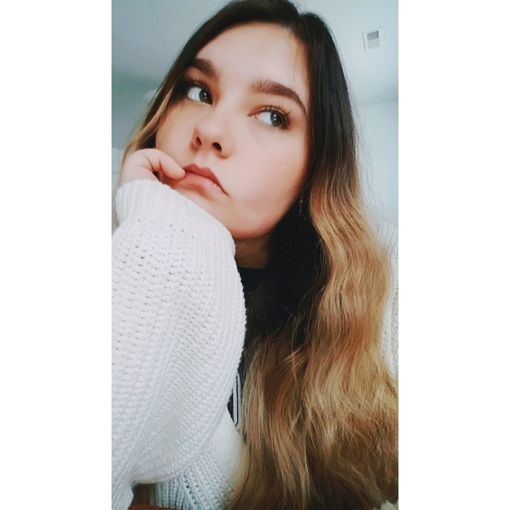 Meet your Posher, Kayla